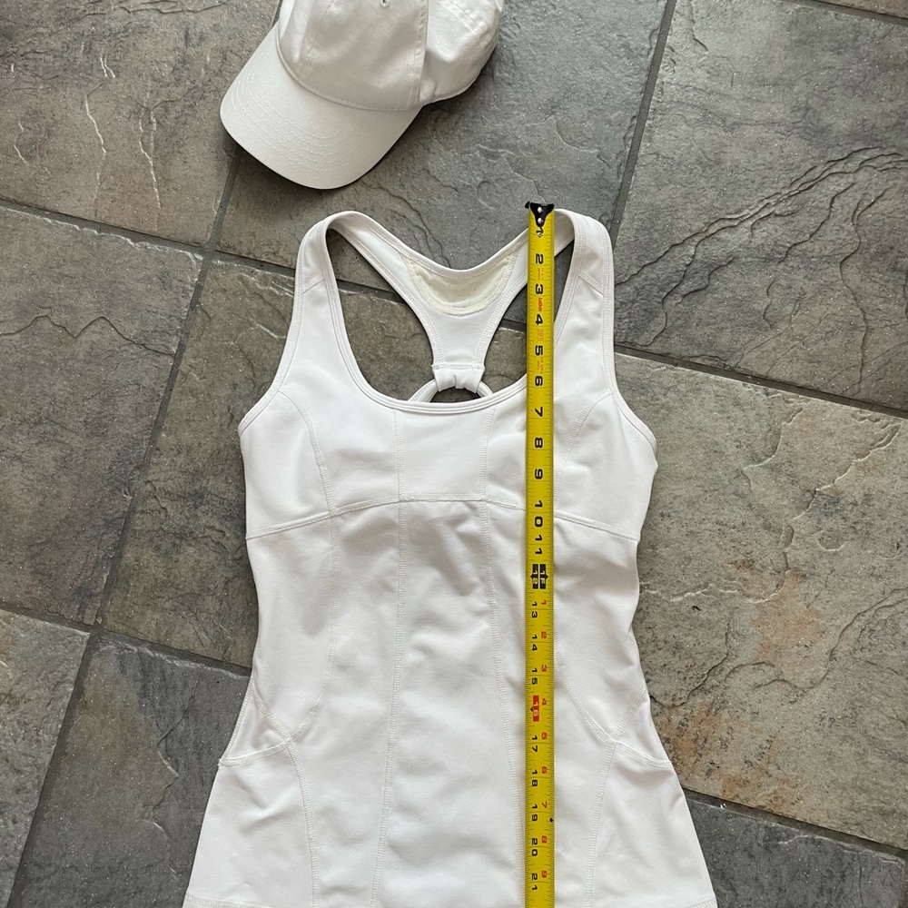 ZELLA HOLD YOU IN SLIMMING CUT OUT LOOP BACK DETAIL  WORKOUT/YOGA TOP - Picture 9 of 13